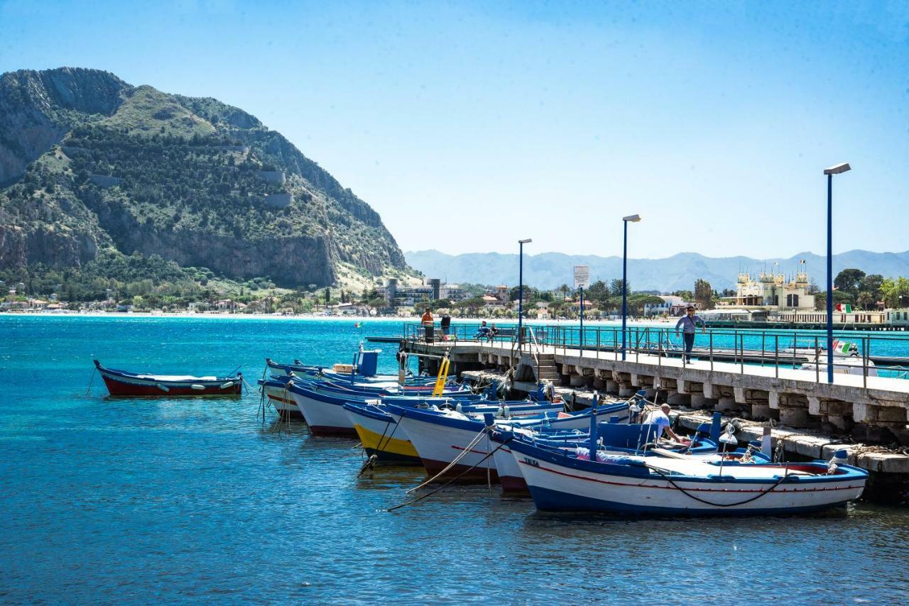 Casetta Vista Mare In Piazza A Mondello Palermo Zewnętrze zdjęcie