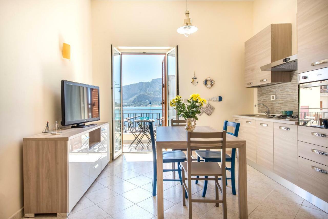 Casetta Vista Mare In Piazza A Mondello Palermo Zewnętrze zdjęcie