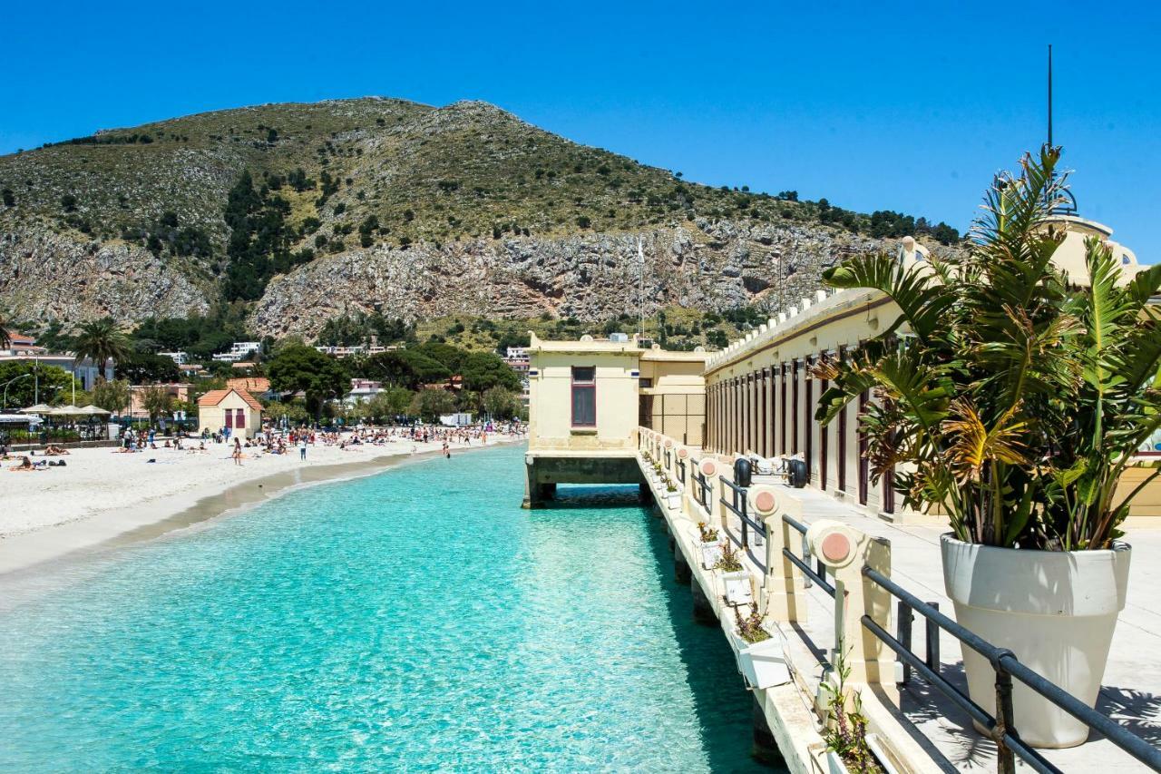 Casetta Vista Mare In Piazza A Mondello Palermo Zewnętrze zdjęcie